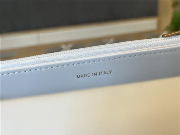 2026127205131792 590